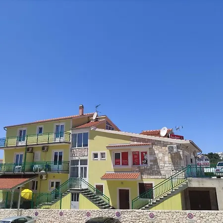 Jadrijevic Brne アパート