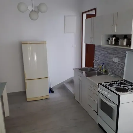 アパート Jadrijevic Brne プリモシュテン