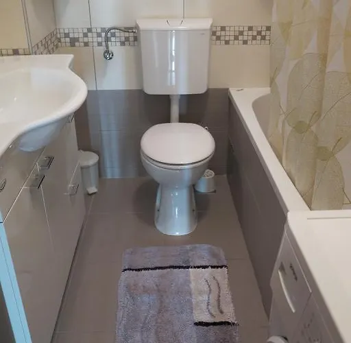 Jadrijevic Brne Apartamento Primošten